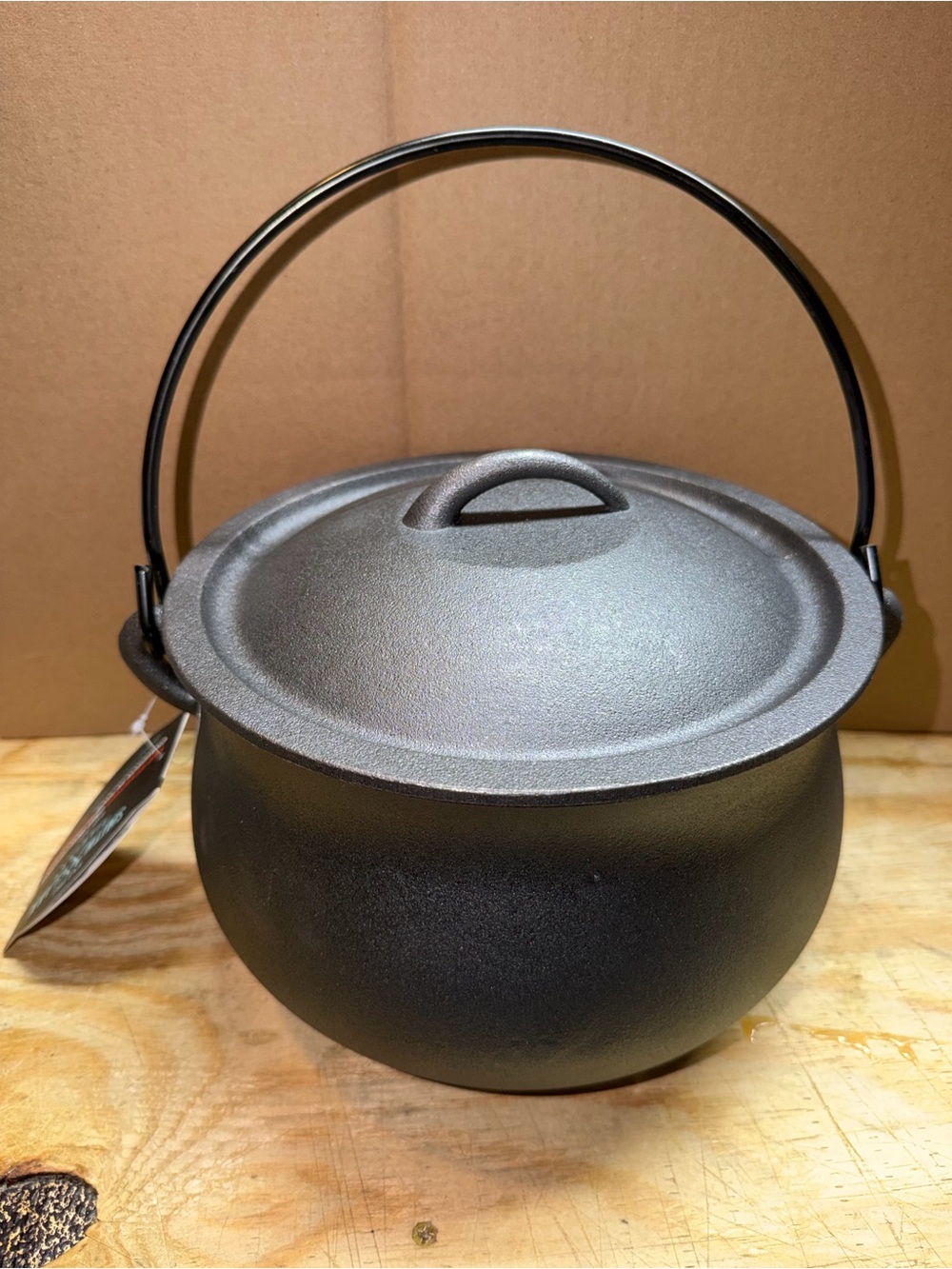 Smith & Clark Black Cast Iron Pot Cauldron New 6qt Halloween